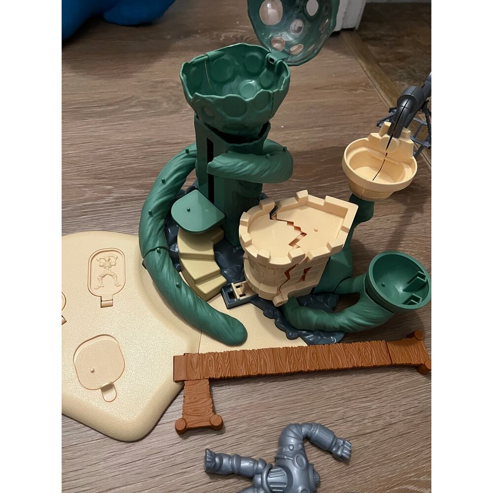 Mega Zak Storm Lot  Multiple Playset Netfilx Cartoon Ban-Dai